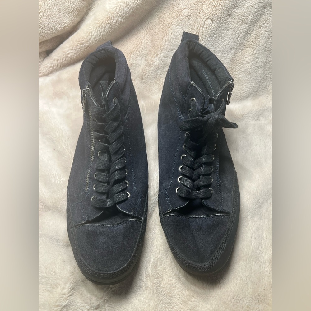 john varvatos converse mens 10.5 hightop
